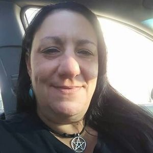 Meet your Posher, Rayna